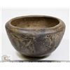 Image 2 : 80) MARY BORGSTROM PRIMITIVE POT WITH DETAIL