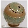 Image 1 : 36) MARY BORGSTROM SPHERICAL POT WITH LID, BROWN