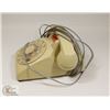 Image 2 : 102) ROTARY DIAL PLASTIC PHONE FROM MARY