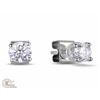 Image 1 : 1/2 CARAT TW DIAMOND STUD EARRINGS