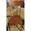 Image 2 : LOT OF 2 WOOD CHAIRS ( VINTAGE)