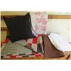 Image 1 : LOT OF MISC ITEMS (ROSE TOWEL, BROWN BLANKET, OLD QUILT, BLACK CUSHION, ETC)