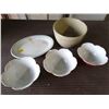 Image 1 : LOT OF ASSORTED DISHES (CERAMIC BOWL, CNR PLATE, ETC)