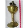 Image 2 : BRASS OIL LAMP