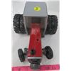 Image 2 : TOY TRACTOR (MASSEY FERGUSON)