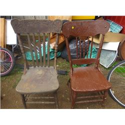 LOT OF 2 CHAIRS (PRESS BACK)