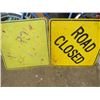 Image 1 : LOT OF 2 ROAD SIGNS