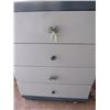 Image 2 : DRESSER (4 DRAWER CHEST)