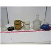 Image 1 : LOT OF ASSORTED ITEMS ( MUGS, SMALL TRAYS, ETC…)