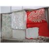 Image 2 : TABLE CLOTH AND NAPKIN SET AND MISC DOILIES