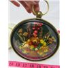 Image 2 : LOT OF MISC DECOR (DECORATIVE PLATE) *FRAMED DRIED FLOWERS*