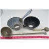 Image 1 : LOT OF KITCHENWARE (CANNING FUNNELS, ETC)