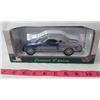 Image 1 : TOY CAR (NEW IN BOX) *2002 FORD THUNDERBIRD* (LA DODGERS)