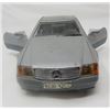 Image 5 : DIE CAST CAR (MERCEDES 500 SL) *1/24 SCALE* (GREY)