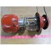 Image 2 : COLEMAN LANTERN (RED)