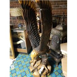 eagle chain saw sculpture