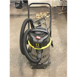 Stanley 6HP 8 Gallon Wet/Dry Vac