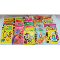22 COMIC BOOKS, BATMAN,RICHIE RICH
