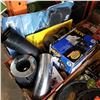 Image 2 : 3 TRAYS OF AS NEW CAR PARTS