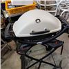 Image 2 : WEBER PORTABLE PROPANE BBQ