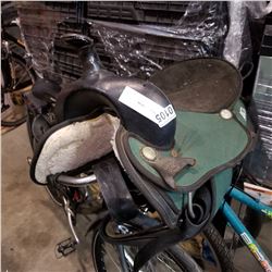 15" ABETA SYNTHETIC SADDLE