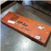 Image 1 : VINTAGE CP RAIL RIVETER