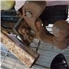 Image 2 : TRAILER HITCH AND HITCH MOUNTED BENCH VICE
