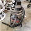 Image 1 : 4 GALLON WET DRY SHOP VAC