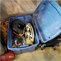 TOTE OF ELECTRONICS INCLUDING HOOVER ROOMBA