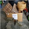 Image 2 : LARGE LOT OF GARDEN SUPPLIES, PLANTER POTS, ETC