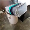 Image 2 : GARBAGE CAN AND 4 MOP BUCKETS