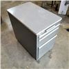 Image 2 : VINTAGE INDUSTRIAL CABINET