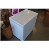 Image 2 : DANBY WHITE APPARTMENT SIZE FREEZER