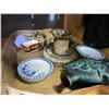 Image 2 : TRAY OF COLLECTIBLES, GLASS DUCK, AND SMALL CASE OF JEWELLERY