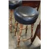 Image 2 : 2 VINTAGE SWIVEL BAR STOOLS