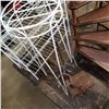 Image 2 : 2 PLANTER STANDS