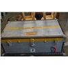 Image 1 : WOOD TRUNK PAINTED METALLIC