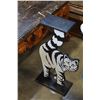 Image 2 : 2 BUTLER STANDS