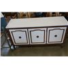 Image 1 : SHABBY SHEAK BUFFET