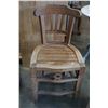 Image 2 : VINTAGE WOOD CHAIR