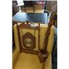Image 1 : WOOD CLOCK AND CARVING