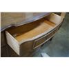 Image 3 : FRENCH PROVINCAL WALNUT BUFFET HUDSONS BAY