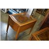 Image 2 : 2 VINTAGE 2-DRAWER NIGHTSTANDS