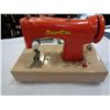 Image 2 : VINTAGE CHILDS SEWING MACHINE AND CARD DEALER AND TRUCK