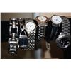 Image 2 : BLACK DISPLAY OF WATCHES