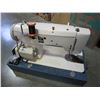 Image 2 : BAYCREST SEWING MACHINE