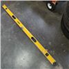 Image 2 : 6 FT DEWALT LEVEL, DENTED