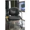 Image 2 : BLACK RECEPTION CHAIR
