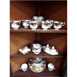 ROYAL ALBERT OLD COUNTRY ROSES CHINA