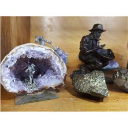 AMETHYST AND PYRITE MINING SCENES